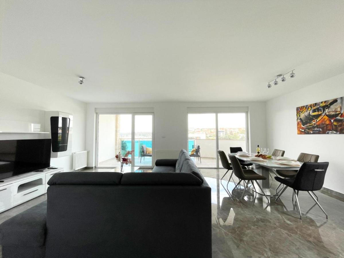 Seascape Deluxe Residence ペシュチャーナ・ウヴァラ エクステリア 写真