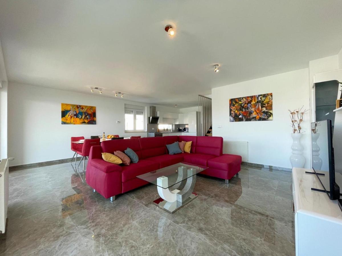 Seascape Deluxe Residence ペシュチャーナ・ウヴァラ エクステリア 写真