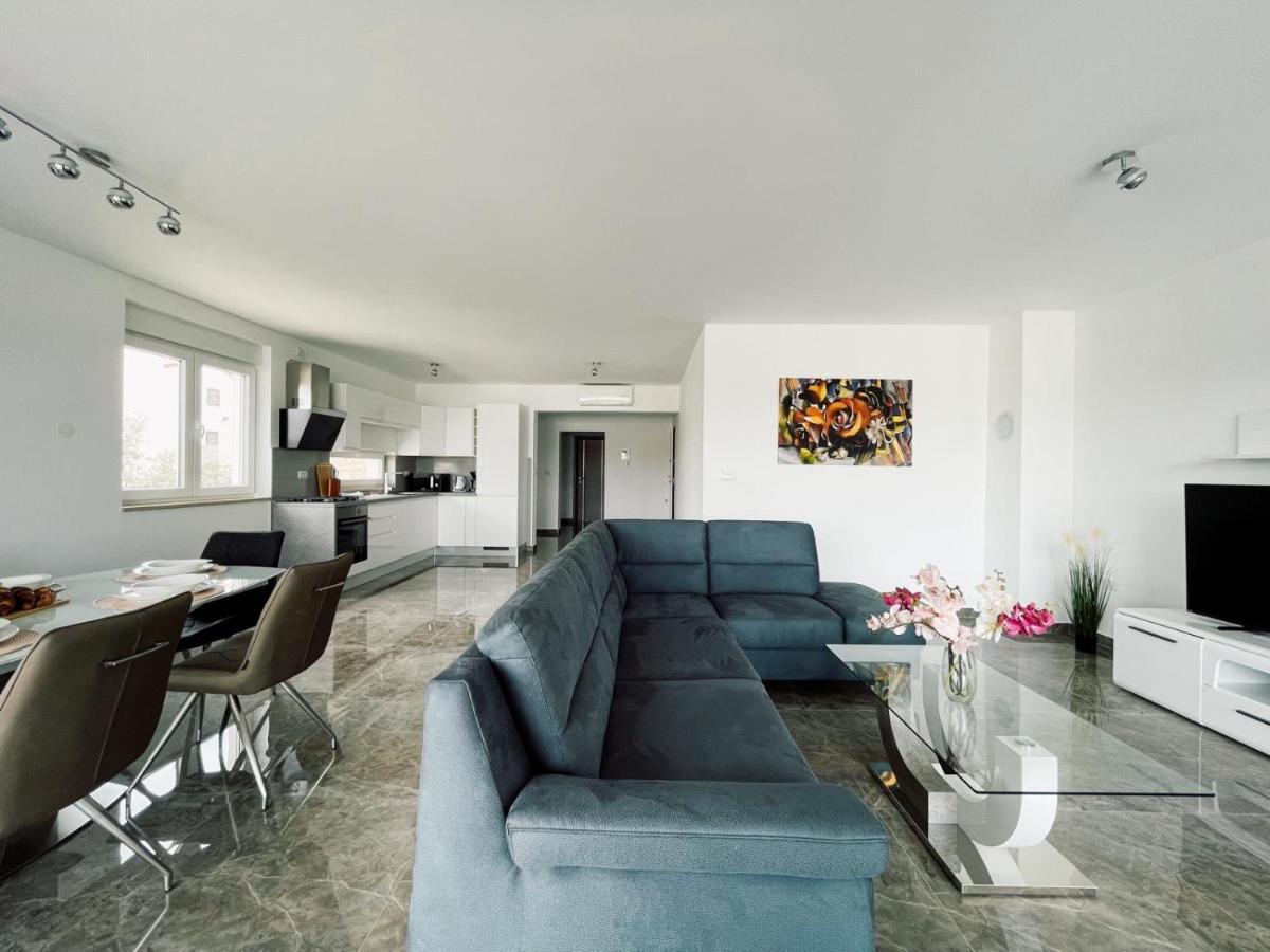 Seascape Deluxe Residence ペシュチャーナ・ウヴァラ エクステリア 写真