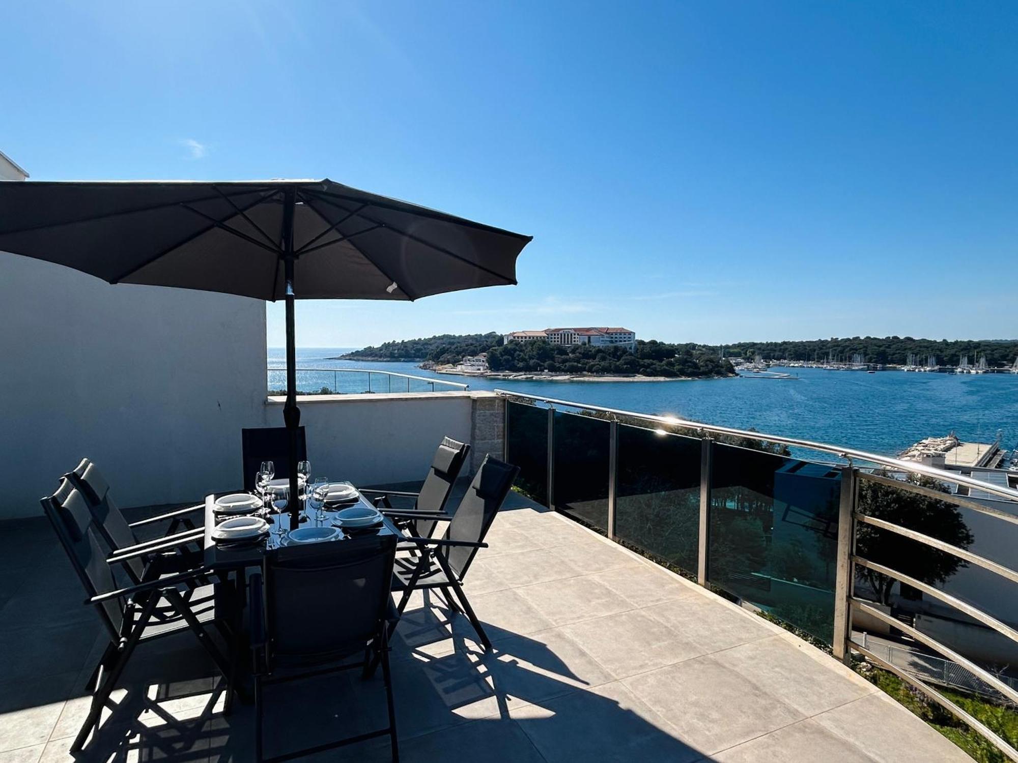 Seascape Deluxe Residence ペシュチャーナ・ウヴァラ エクステリア 写真