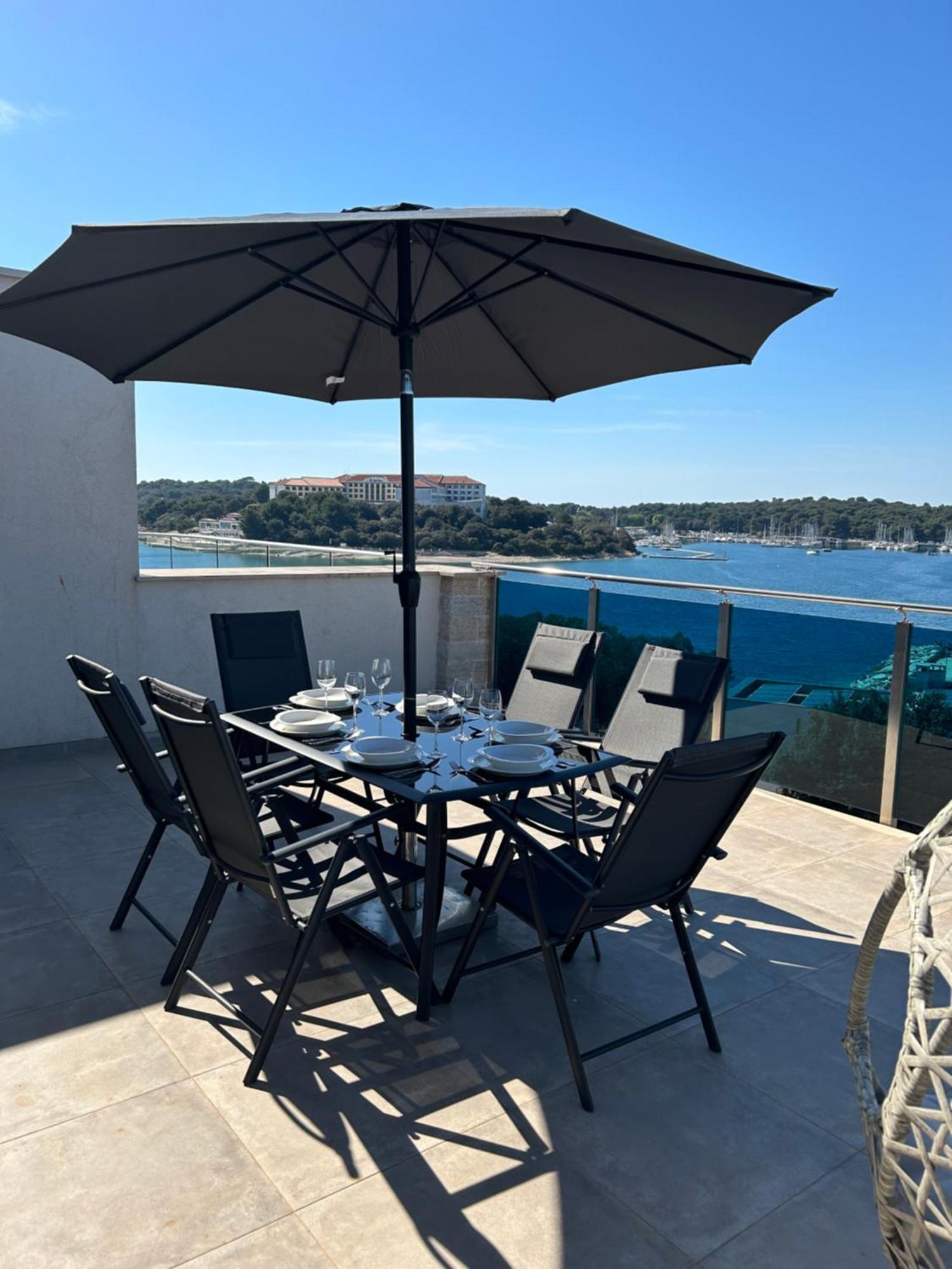 Seascape Deluxe Residence ペシュチャーナ・ウヴァラ エクステリア 写真